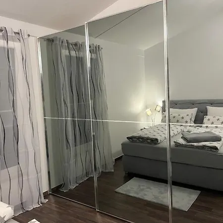 Neu Renoviertes Reihenendhaus Mit Klimaanlage Nahe Heidelberg Appartement Eppelheim