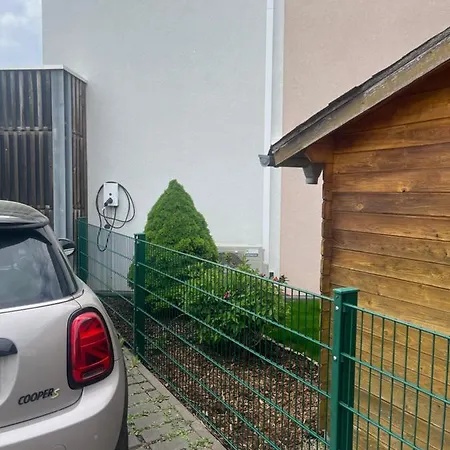 Neu Renoviertes Reihenendhaus Mit Klimaanlage Nahe Heidelberg